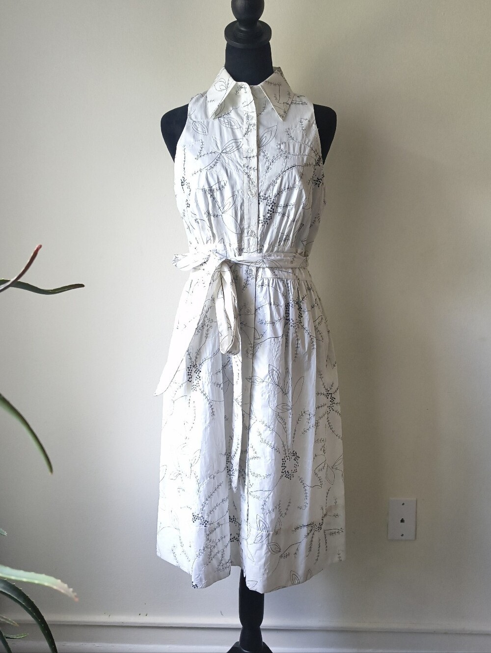 Adrianna Papell Cotton Shirt Dress Size 10 White Black Floral Embroidered Midi